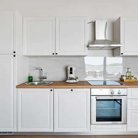 Paladium アパート トロギール