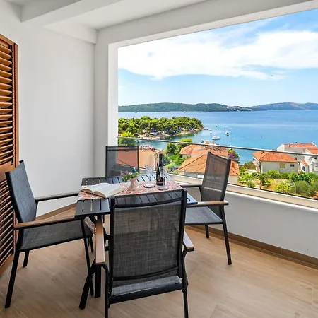 Paladium トロギール